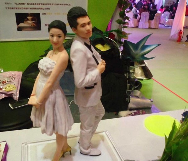 3d打印人像要多少錢(qián),解析3D打印人像的價(jià)格及成本_3d打印結(jié)婚照