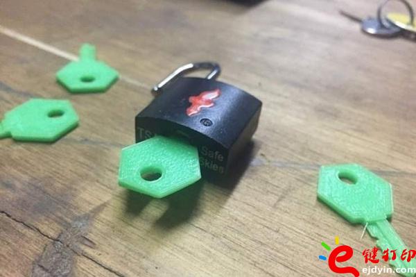 海關(guān)萬能鑰匙真牛 3D打印復模顯身手_3D打印服務(wù)平臺